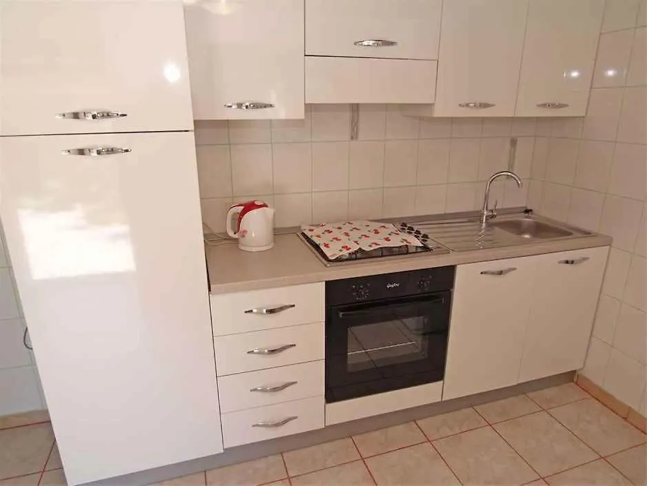 Apartments In Veli Losinj 14928