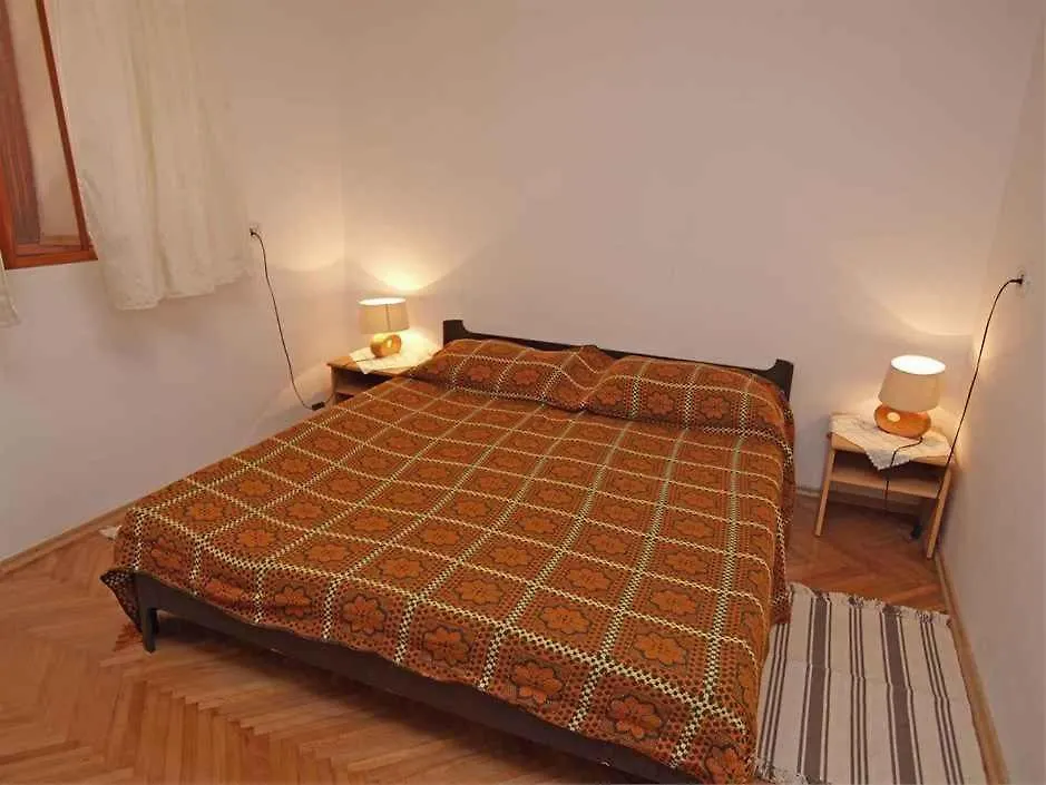 Apartments In Veli Losinj 14928 0*,