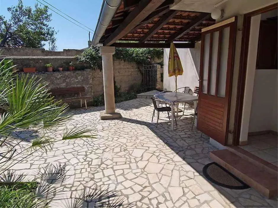 Apartments In Veli Losinj 14928