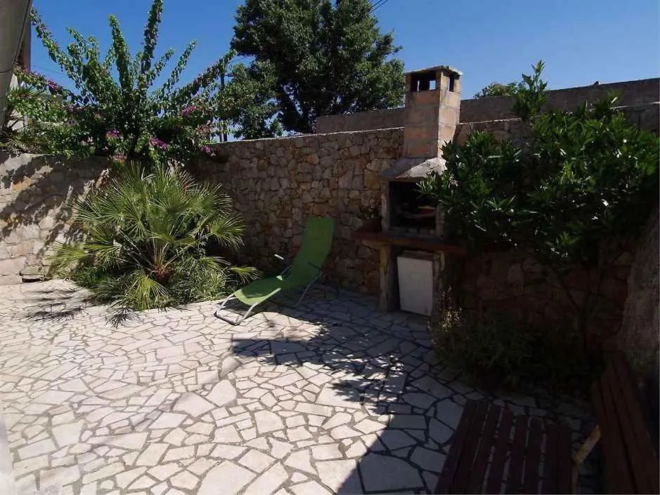 Apartments In Veli Losinj 14928