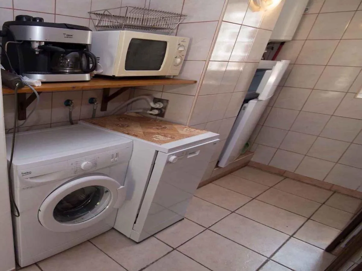 Apartments In Veli Losinj 14928